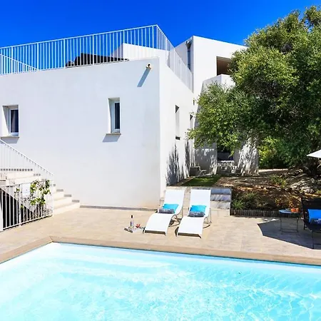 Sleeps 8 Pool Air Con Wifi * Corbara